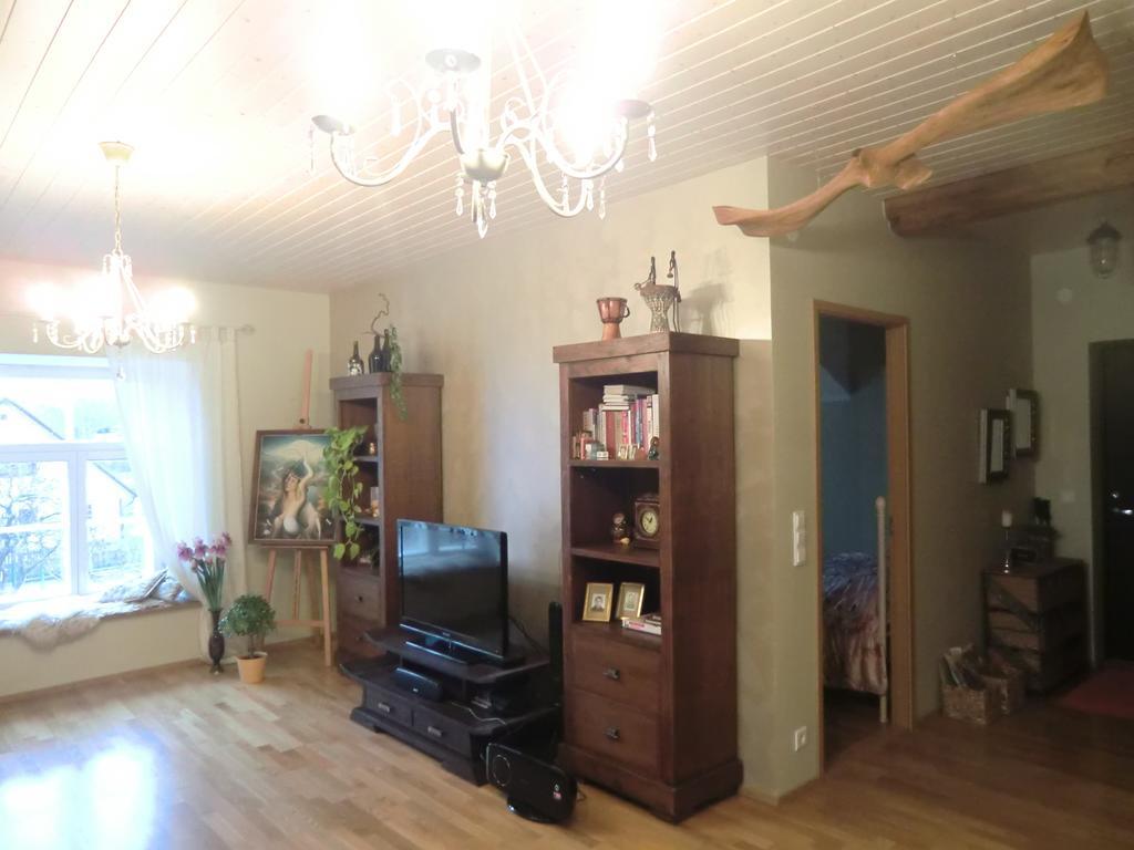 Kuressaare Romantic Apartment Стая снимка