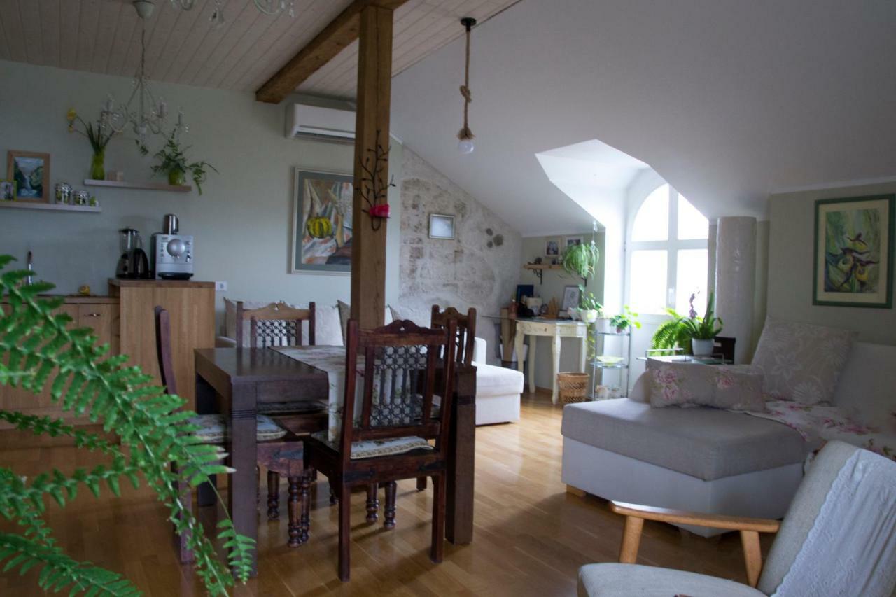 Kuressaare Romantic Apartment Екстериор снимка
