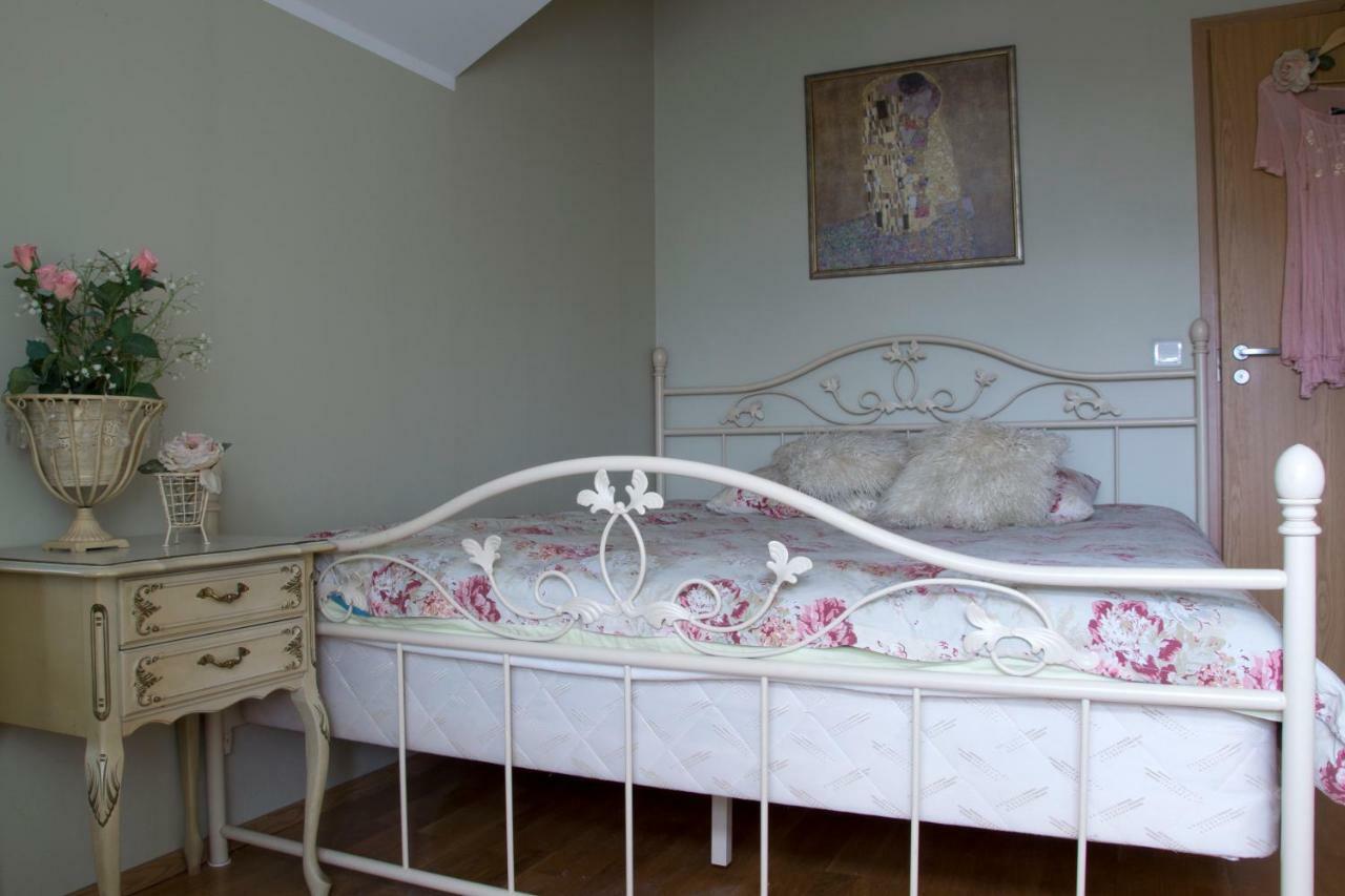 Kuressaare Romantic Apartment Екстериор снимка