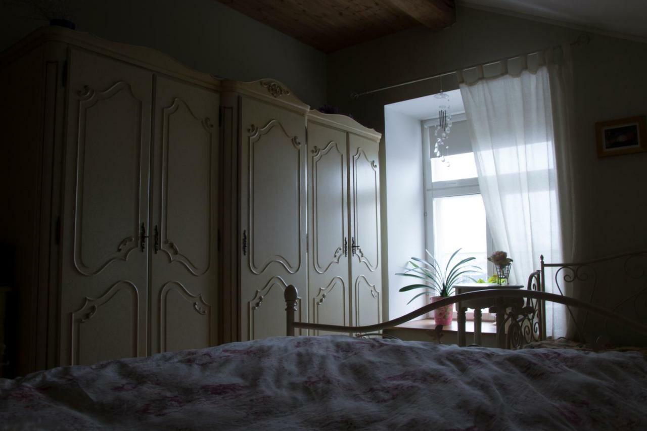 Kuressaare Romantic Apartment Екстериор снимка
